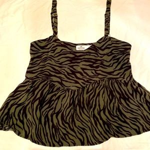 Hollister Top Size Small Animal Print